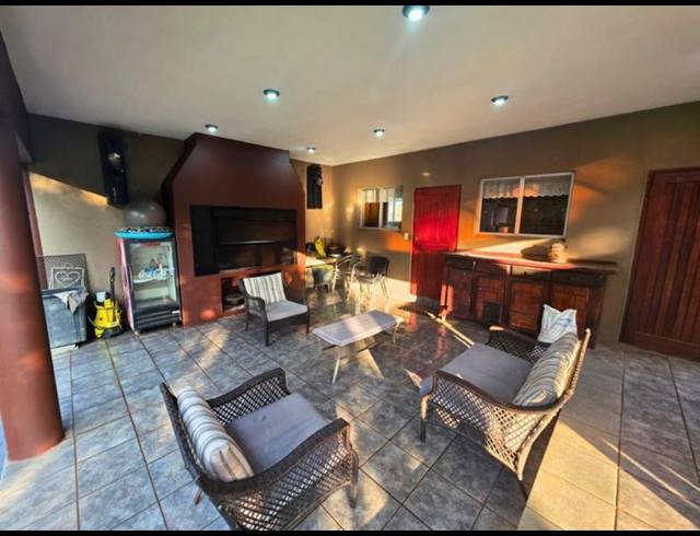 4 BEDROOM HOUSE FOR SALE IN BLUE GILL